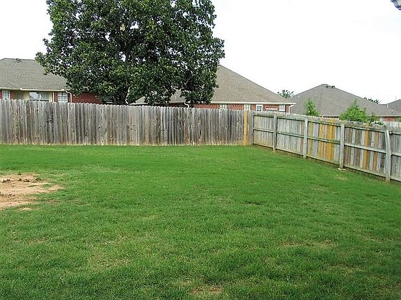4th image of 2716 Northridge Cir