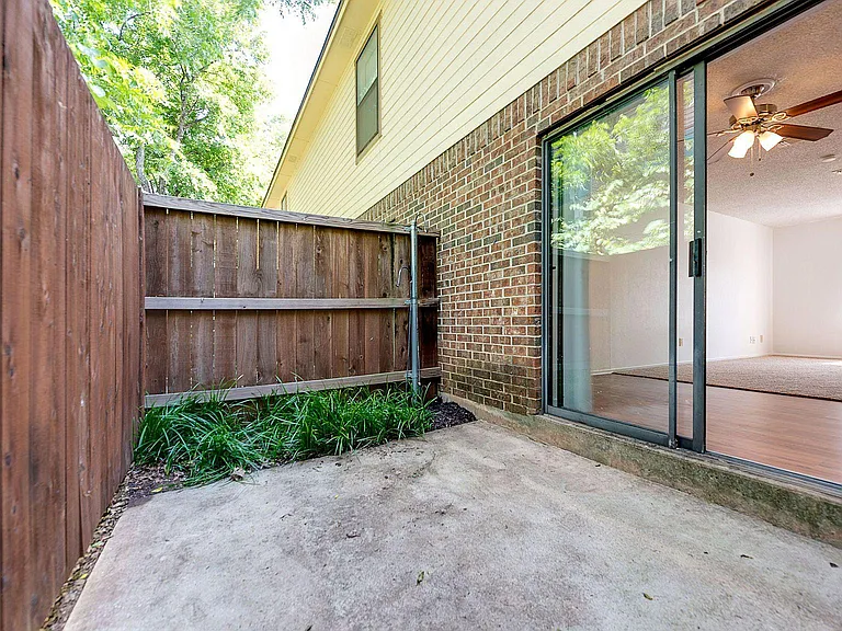 922 Fannin St #112 — Photo 7