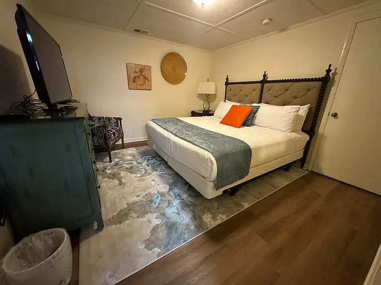 945 E Main St #2 — Photo 6