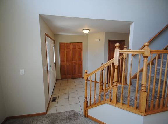 5th image of 960 Timber Lake Dr