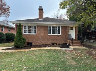 4428 16th St N, Arlington, VA 22207