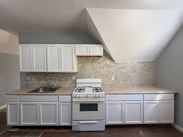 201 S 11th St #3F — Photo 2