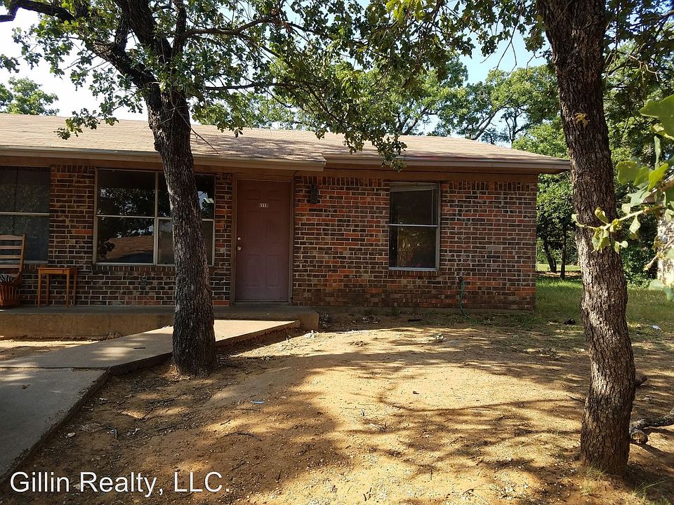 611 Maurice St Apt A-B - 611 Maurice St Keene TX | Zillow