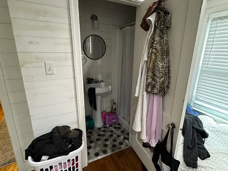 112 Leflore Ave — Photo 5