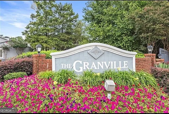 307 Granville Ct — Photo 12