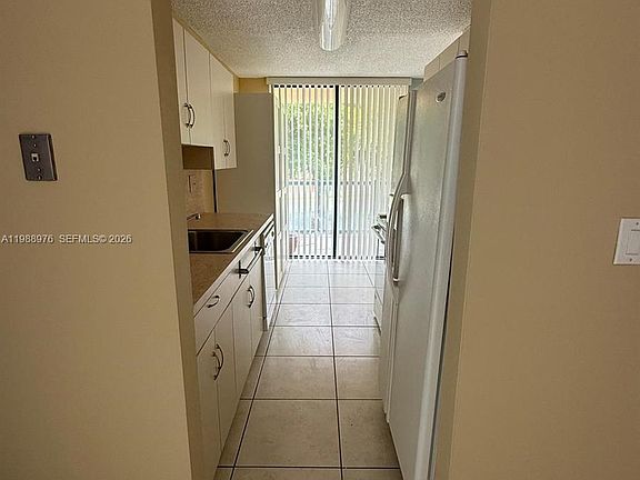 4th image of 11780 SW 18th St APT 230-2