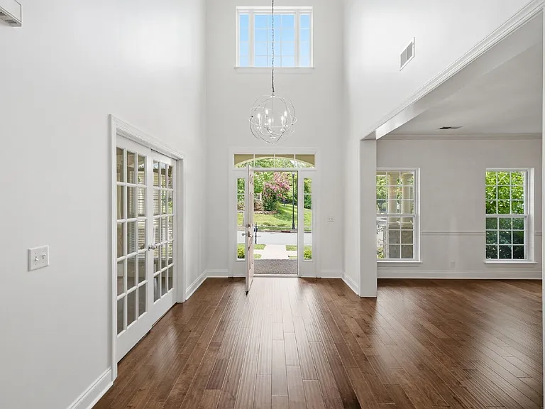 310 Wandering Cir — Photo 12