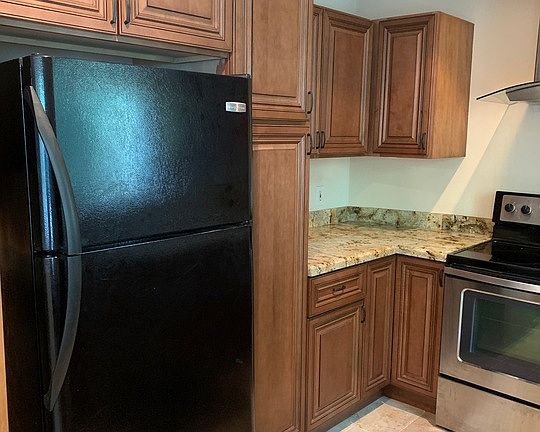 5th image of 8490 Fountain Ave APT 104