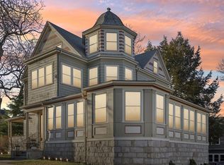 35 Frances St, Melrose, MA 02176