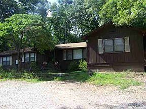1st image of 2104 Lakeshore Dr