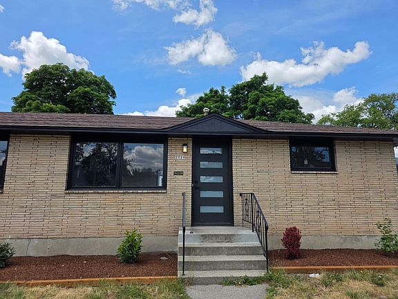 2nd image of 3717 N Perry St #3719