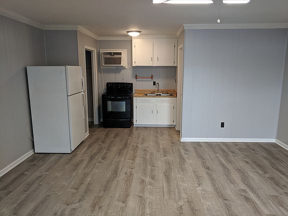 3rd image of 102 Baswell Dr #1NCLUDES