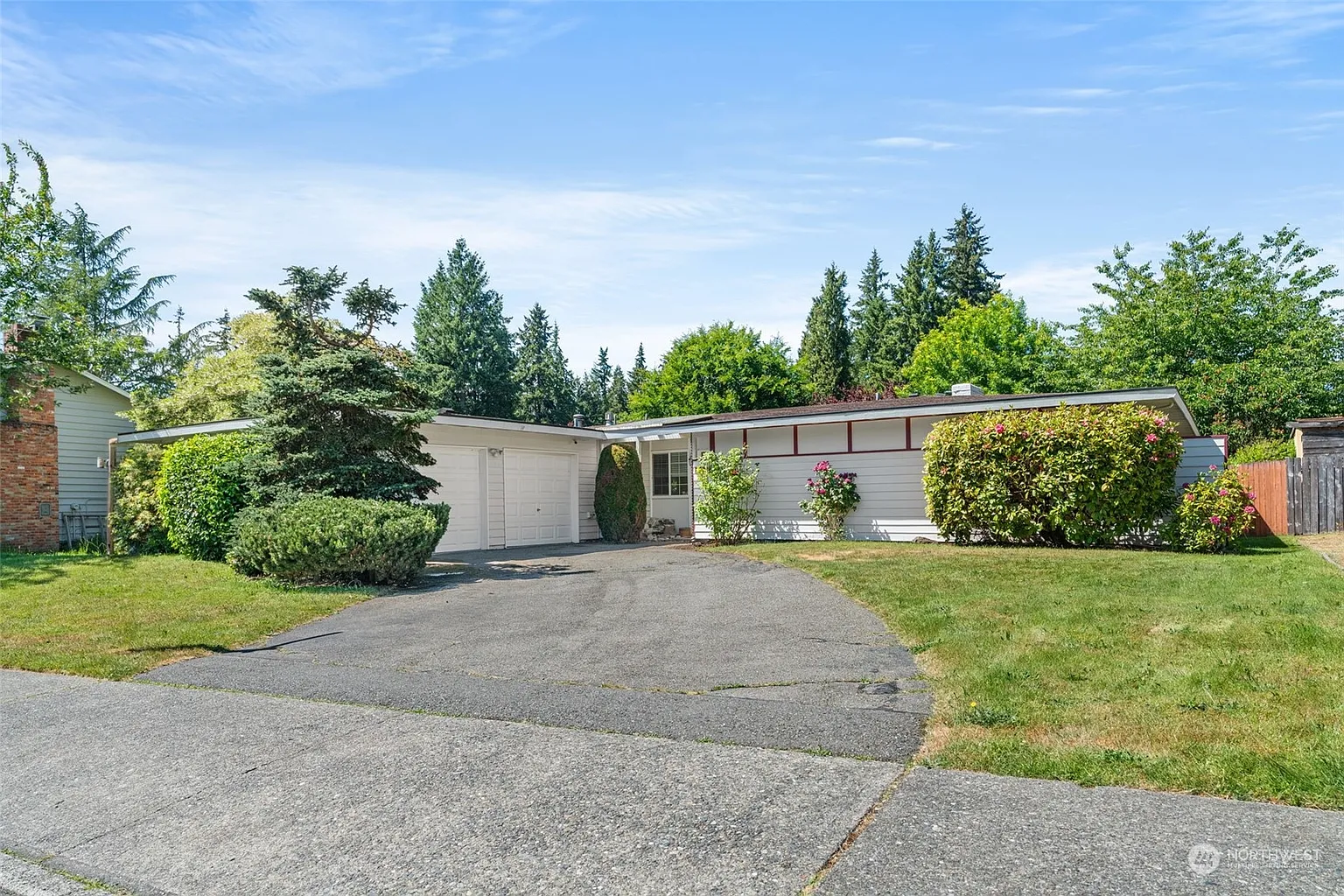 16224 NE 18th Street photo 1