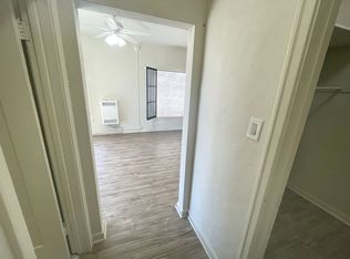 410 S Glendale Ave #8, Glendale, CA 91205