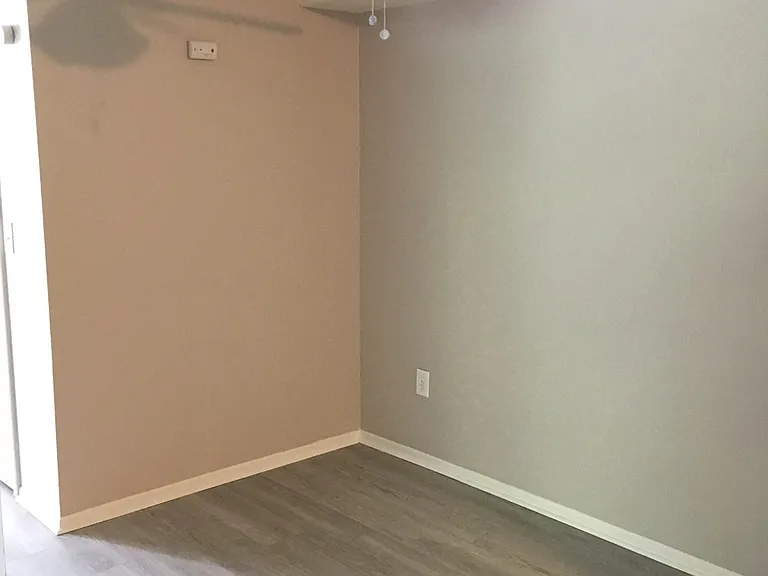 Stoney Creek Apartments — Photo 42