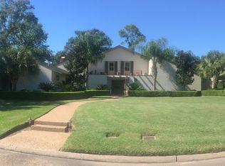 555 Belvedere Dr, Beaumont, TX 77706