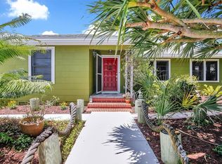 14001 Vivian Dr, Madeira Beach, FL 33708