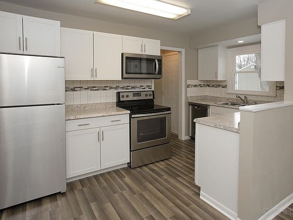 208 westfield drive-105