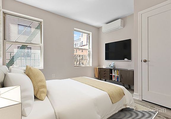 5th image of 243 Bleecker St Unit 2