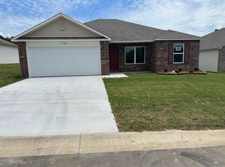 4520 Olympic Dr, Benton, AR 72019