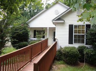 2828 Old Steele Creek Rd, Charlotte, NC 28208