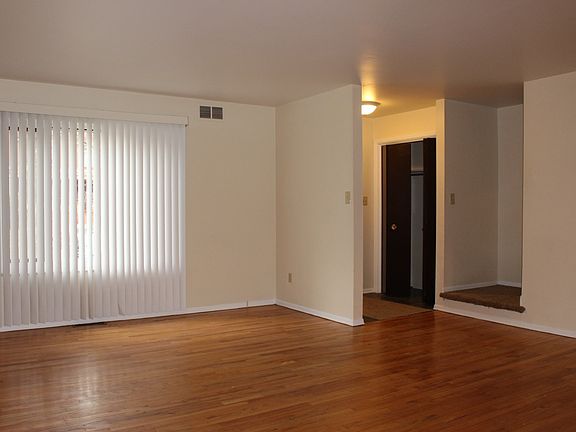 5th image of 543 S Trenton Ave