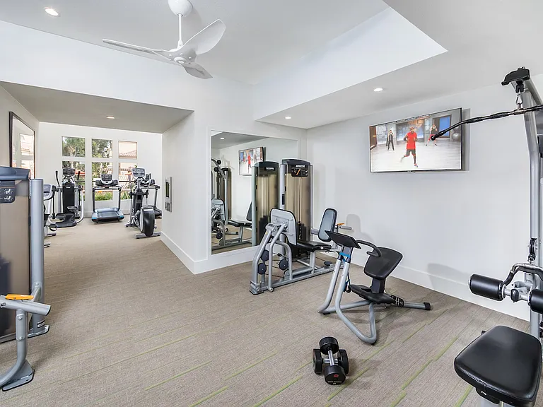 San Mateo Apartment Homes — Photo 8