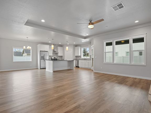 3rd image of 1375 Jolly Roger Ave