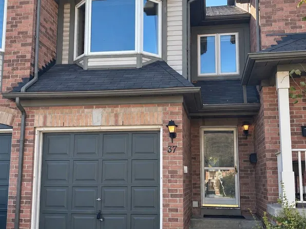 2088 Leanne Blvd #37, Mississauga, ON L5K 2S7