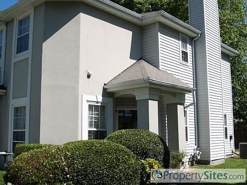 2nd image of 924 Willow Pt
