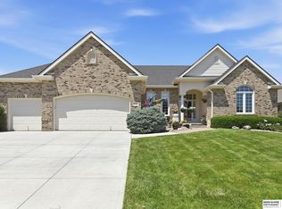 9406 Granville Pkwy, La Vista, NE 68128