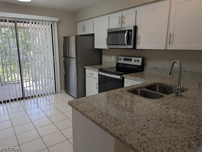 1509 SW 48th Ter #106 — Photo 4