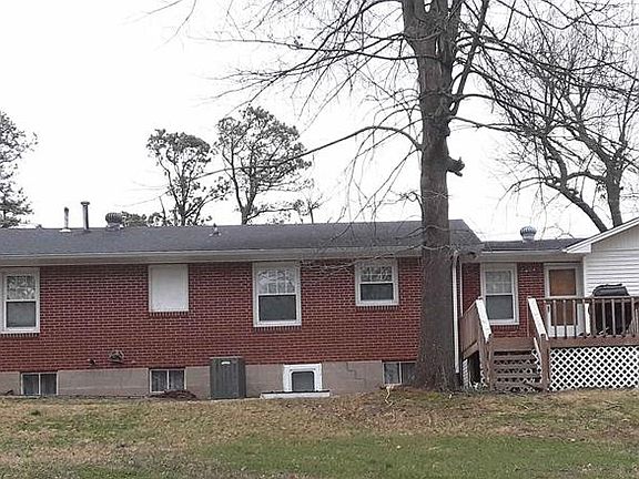 2nd image of 1004 Bell Dr