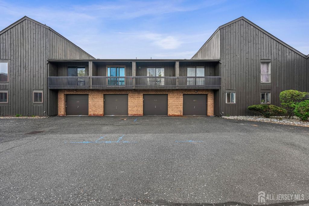 197 Westgate Dr, Edison, NJ - View 5