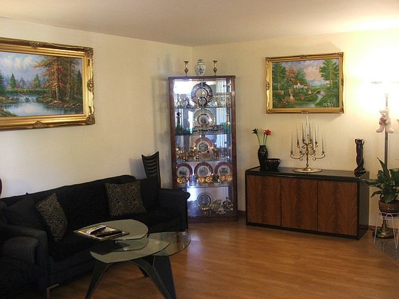 2nd image of 16220 NE 12th Ct APT C42