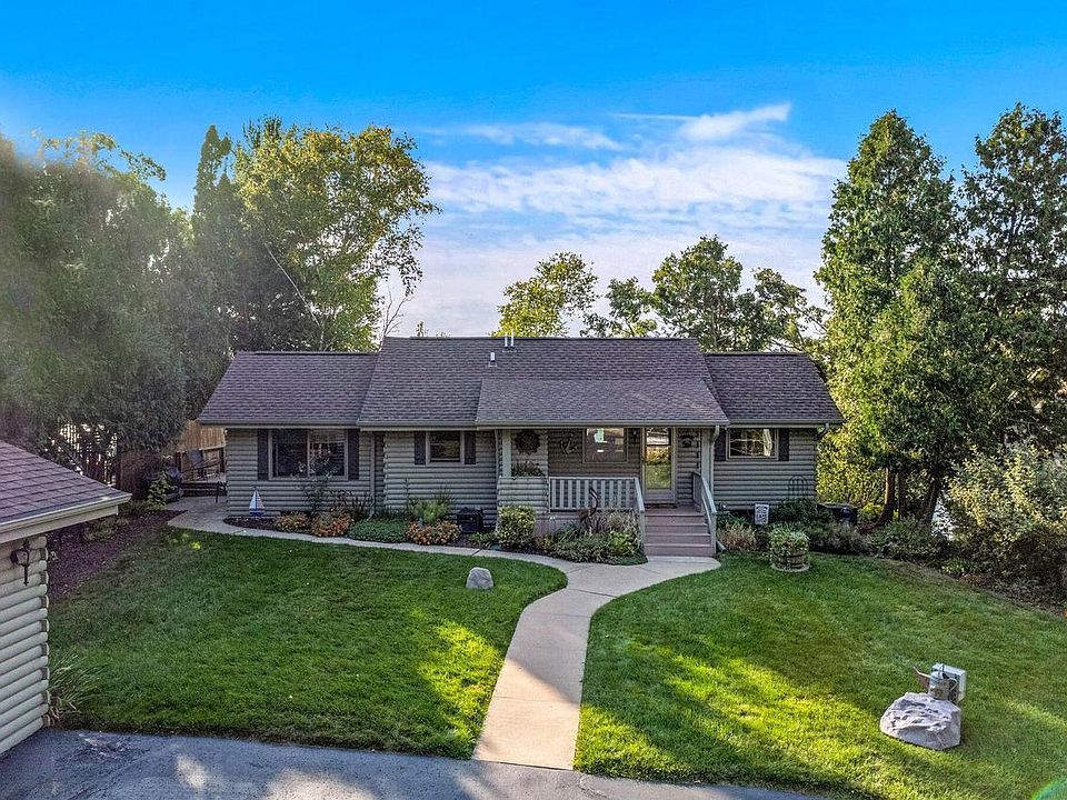 1st image of W329N6541 Forest DRIVE