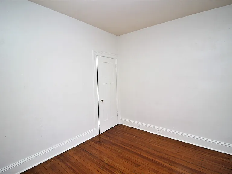 Avon Apartments — Photo 17