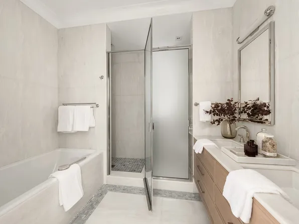 320 East 82nd Street image 9 of 10