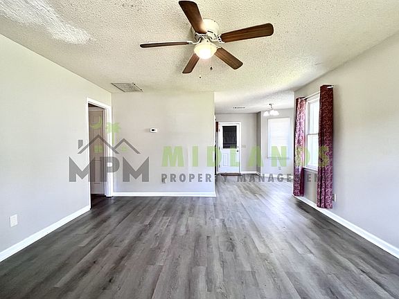 4th image of 728 Bitternut Dr