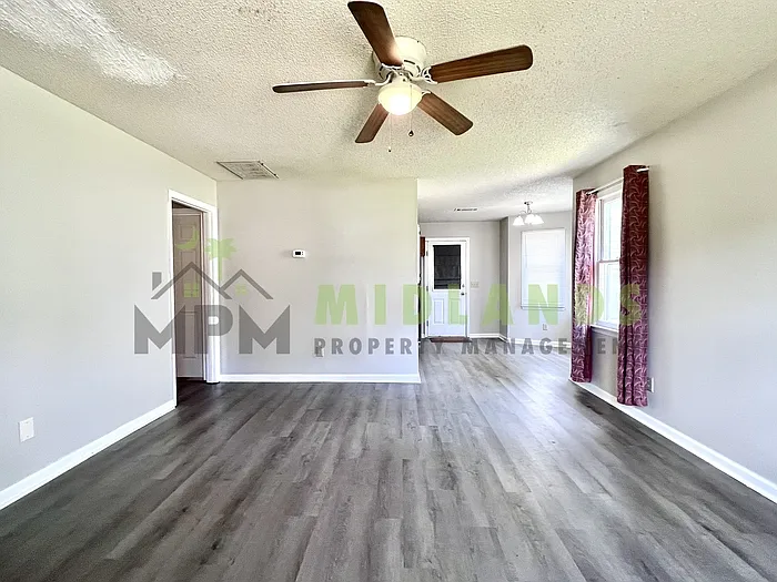 728 Bitternut Dr — Photo 4