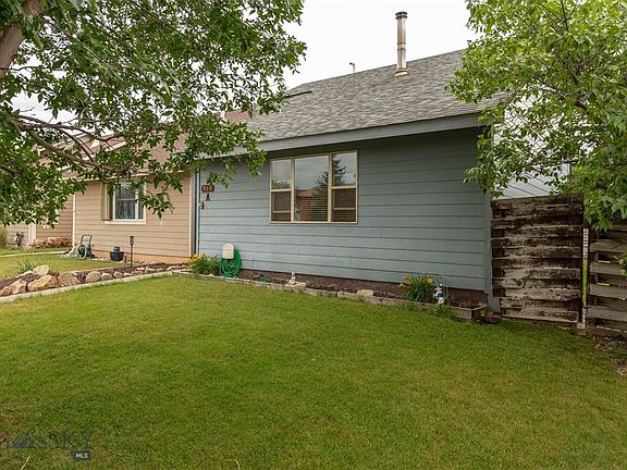 2nd image of 911A Jeanette Pl