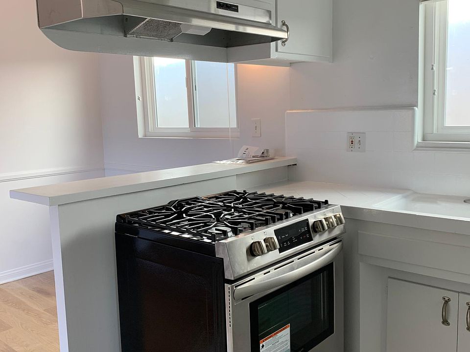1st image of 4401 W Verdugo Ave #V