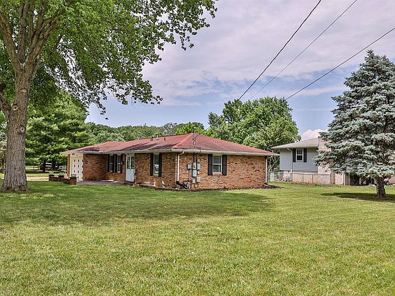 3rd image of 5298 Banker Dr