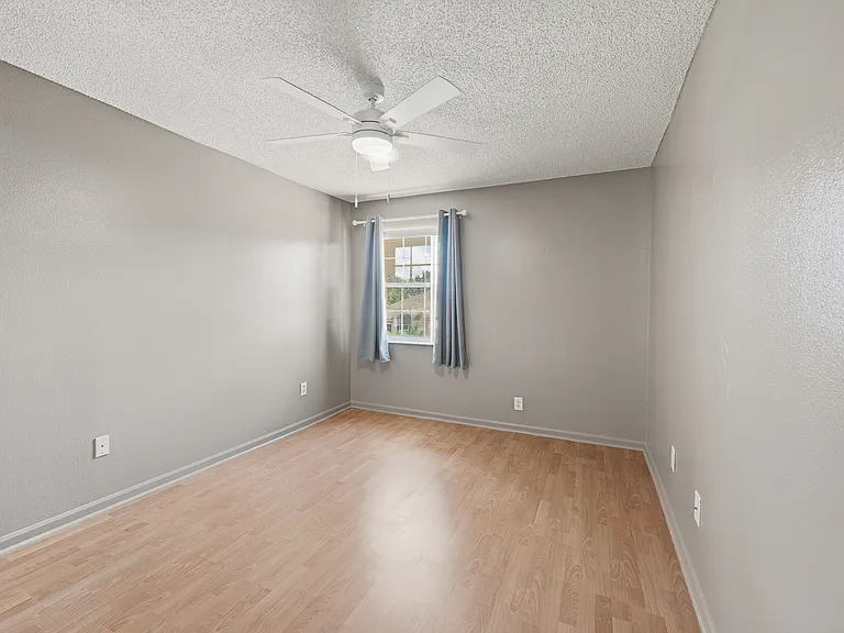 18474 Old Princeton Ln — Photo 27