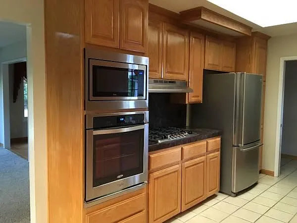 5140 Forest View Dr — Photo 4