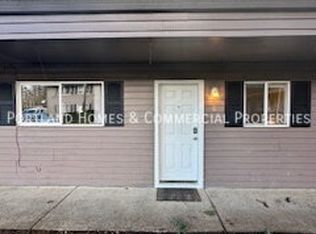 417 NE 160th Ave APT 6, Portland, OR 97230
