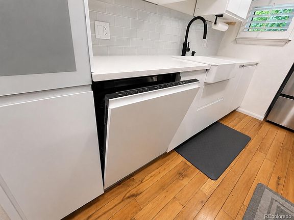 5th image of 11 W Ellsworth Ave APT 21