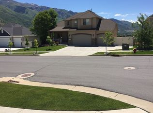 1976 E Redshoulder Dr, Layton, UT 84040