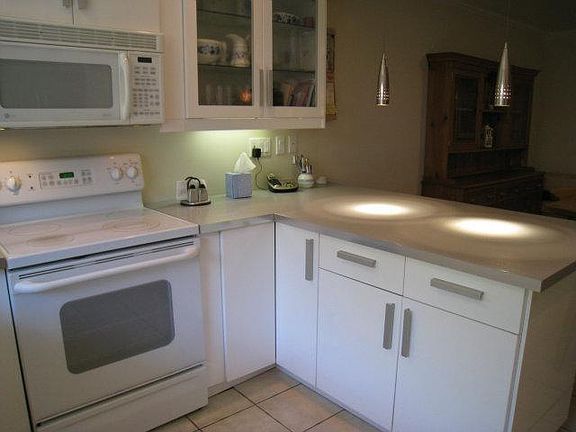4th image of 205 Charter Oaks Cir
