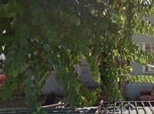 1226 E 64th St, Los Angeles, CA 90001